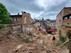 Lire la suite à propos de l’article Rapport des travaux de démolition et de renforcement, Rue Rinaldi à Albi (81)